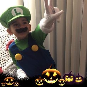 Meet your Posher, Lisaannchristine